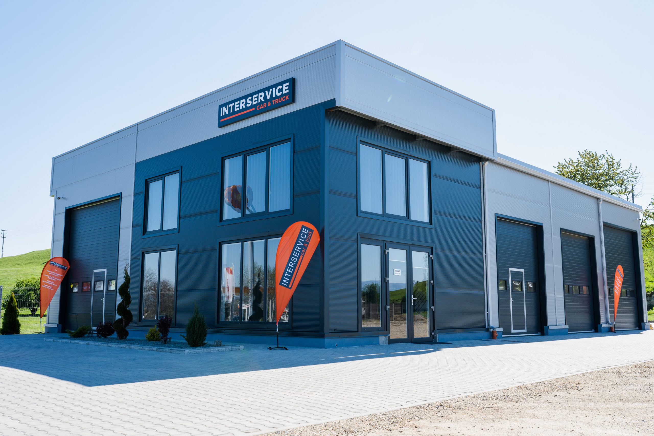 Bine ai venit laINTERSERVICE CAR&TRUCK